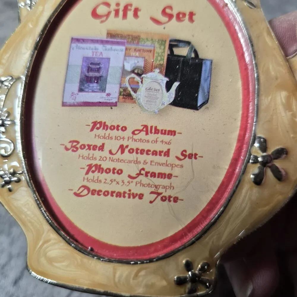 Picture Frame Enamel Tea Pot  2.5
